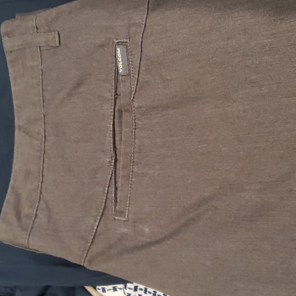 Mens volcom shorts
